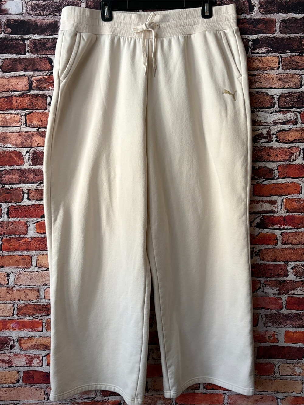 Puma Women’s Cream Drawstring Jogger/Sweatpants Size XXL
